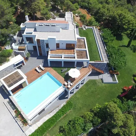Mikael's Home, Contemporary With Striking Architecture * Chania (Crete)
